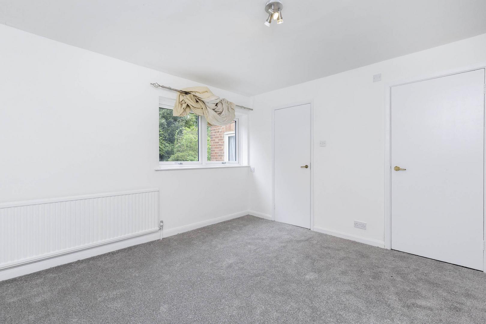 Newly decorated, new carpets, big rooms and access to a communal garden Stanhope Road, Highgate 